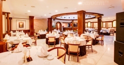 Центральный зал