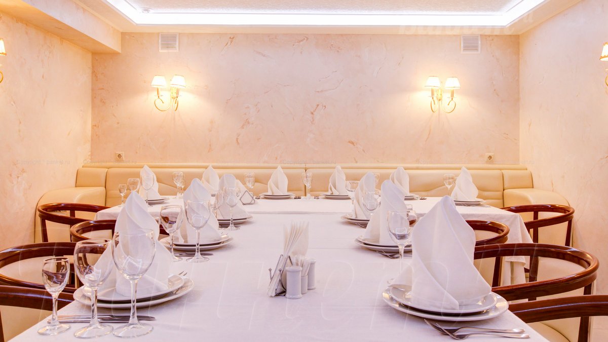 Белый зал — Лион