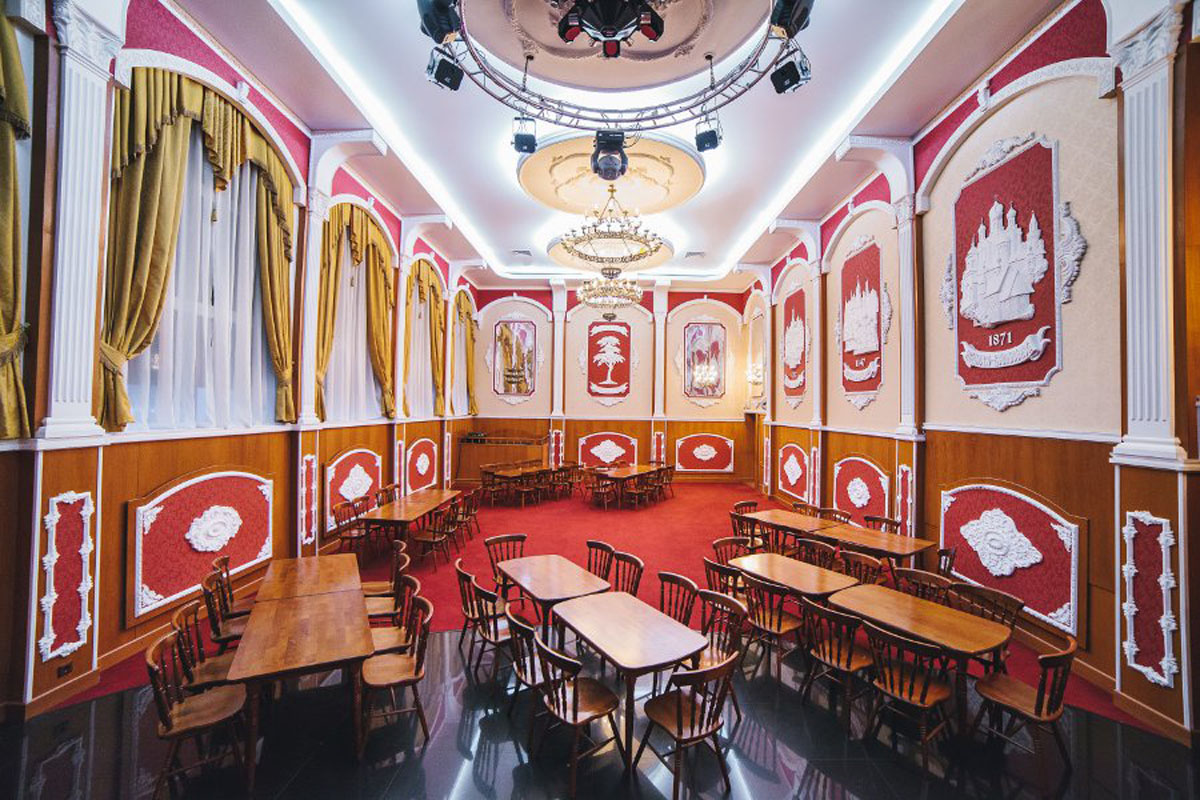 Банкетный зал — Дубрава Холл