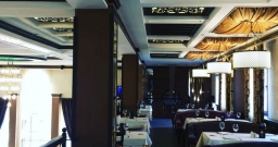 Основной зал — интерьер зала