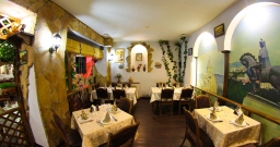 Основной зал