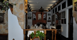 Основной зал — интерьер зала