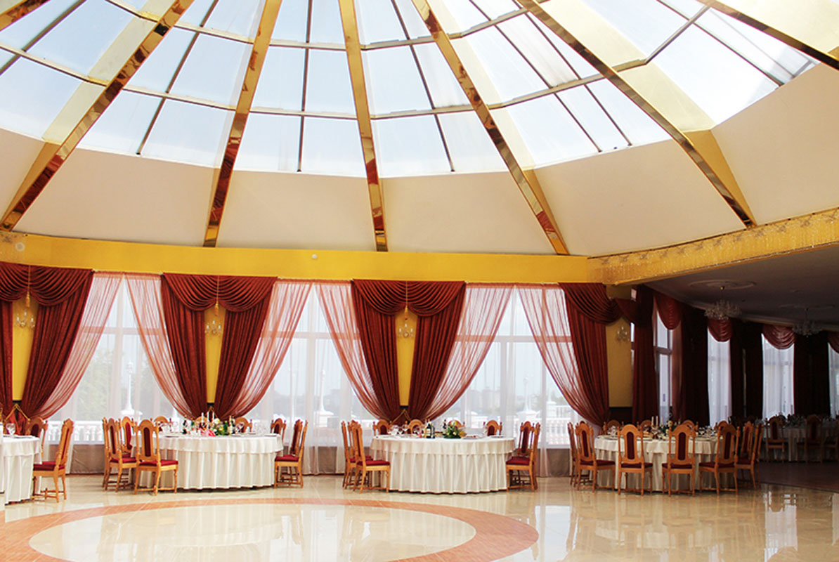 Ресторан Версаль — Банкетный зал, фото банкетного зала