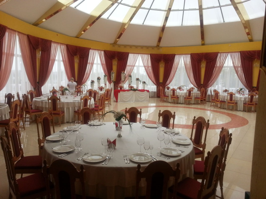 Банкетный зал — Ресторан Версаль