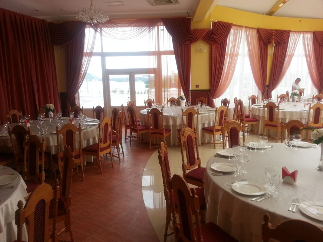 Банкетный зал — Ресторан Версаль