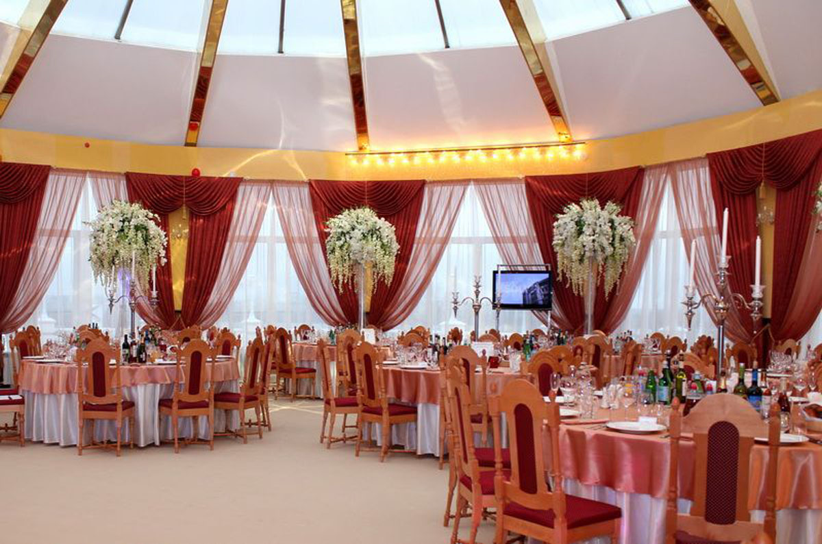 Банкетный зал — Ресторан Версаль