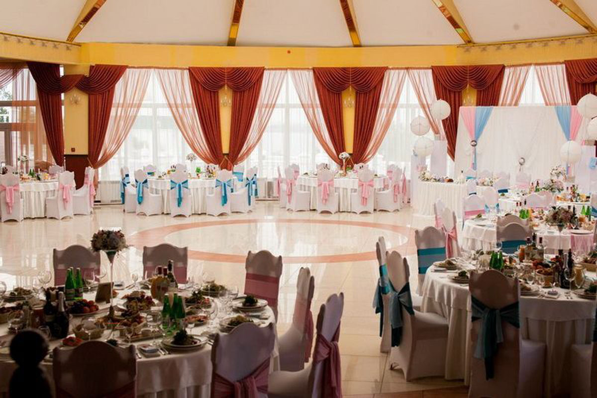 Банкетный зал — Ресторан Версаль