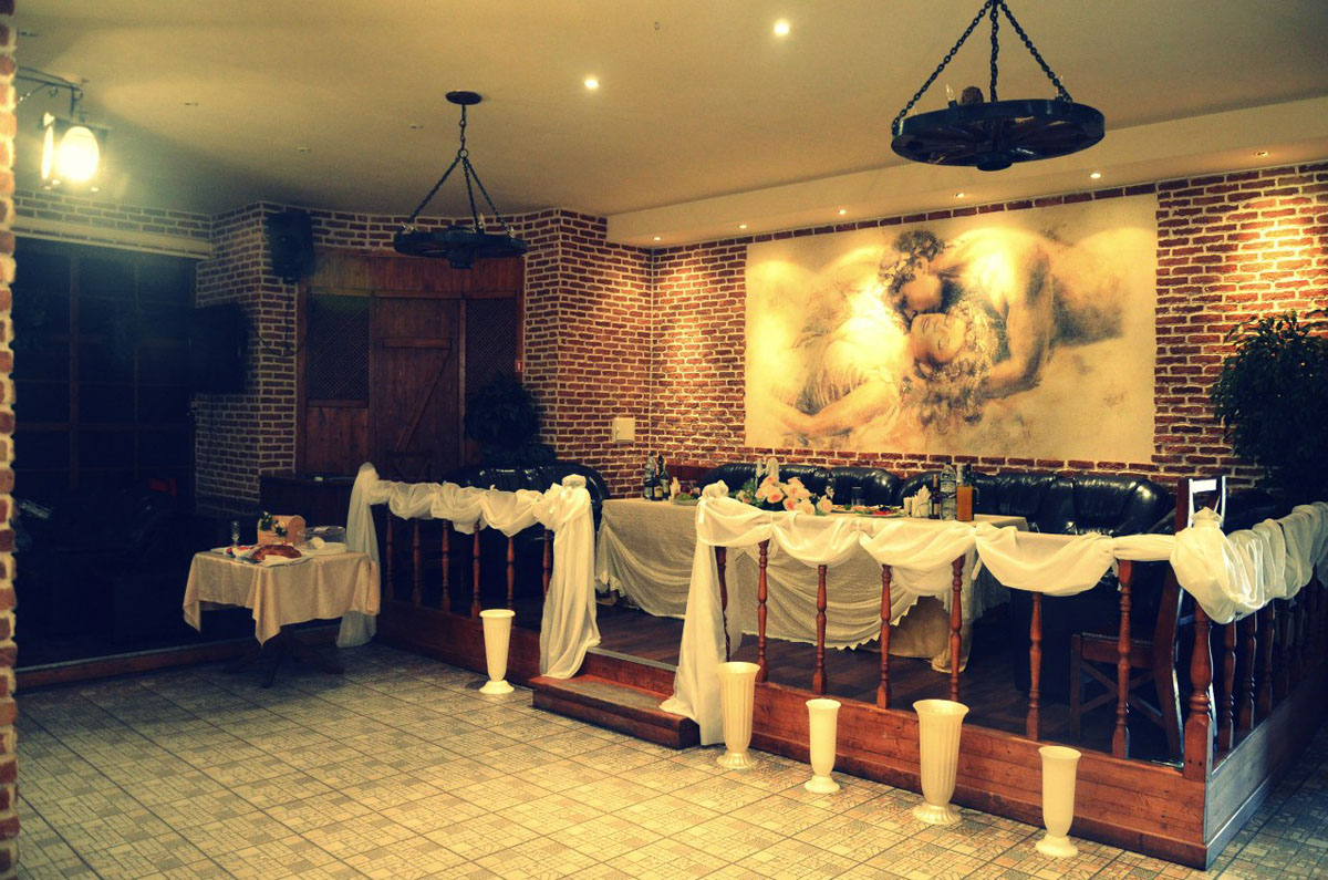 Основной зал — Кафе Карина