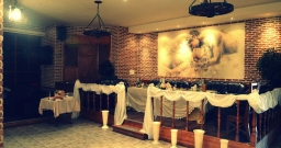 Основной зал — интерьер зала