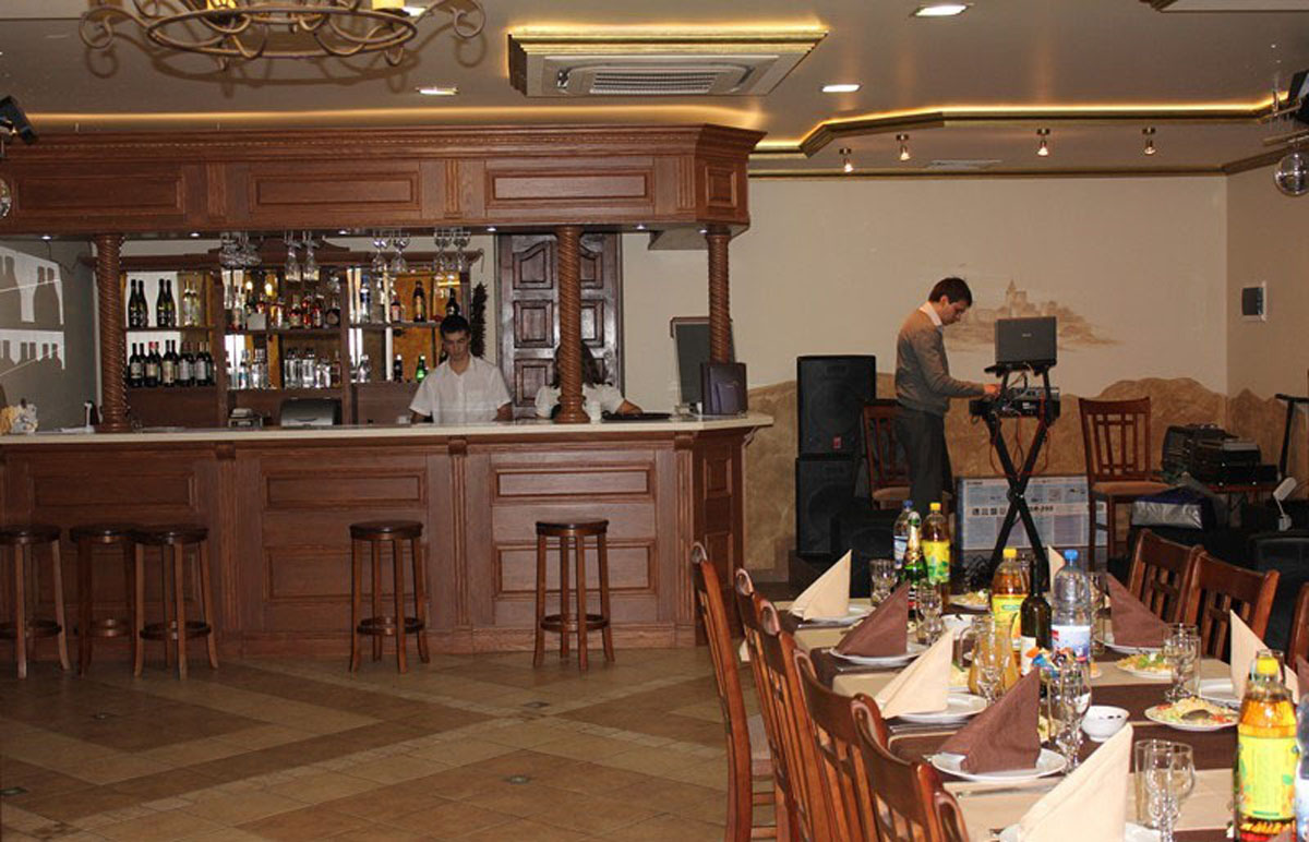 Основной зал — Ресторан Айвенго