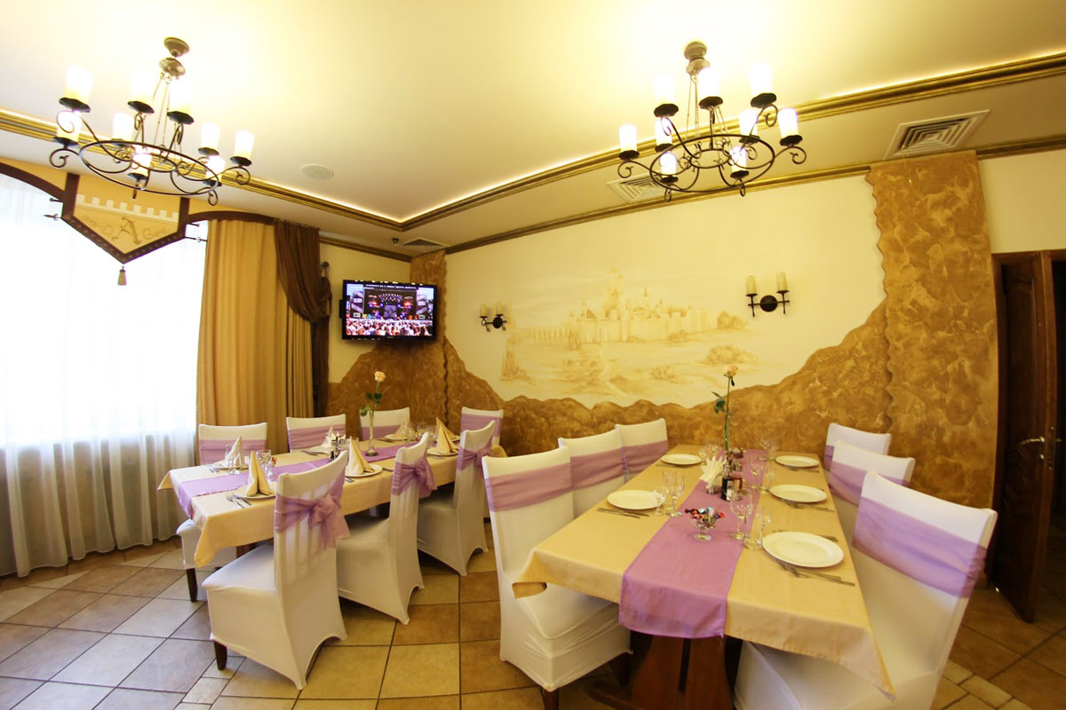 Основной зал — Ресторан Айвенго