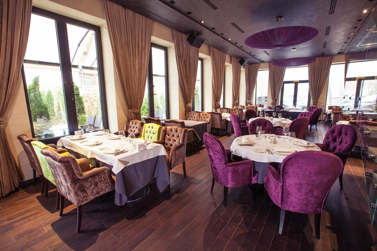 Основной зал — Ресторан Платонов