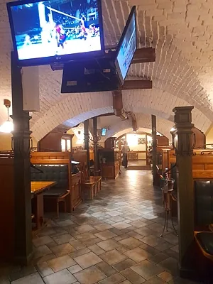 За ПивОм, Зал — фото