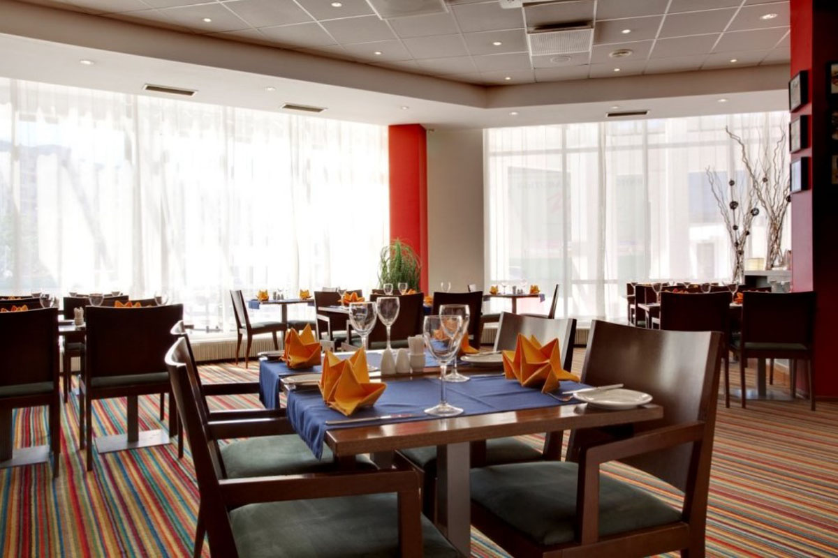 Основной зал — Magellan