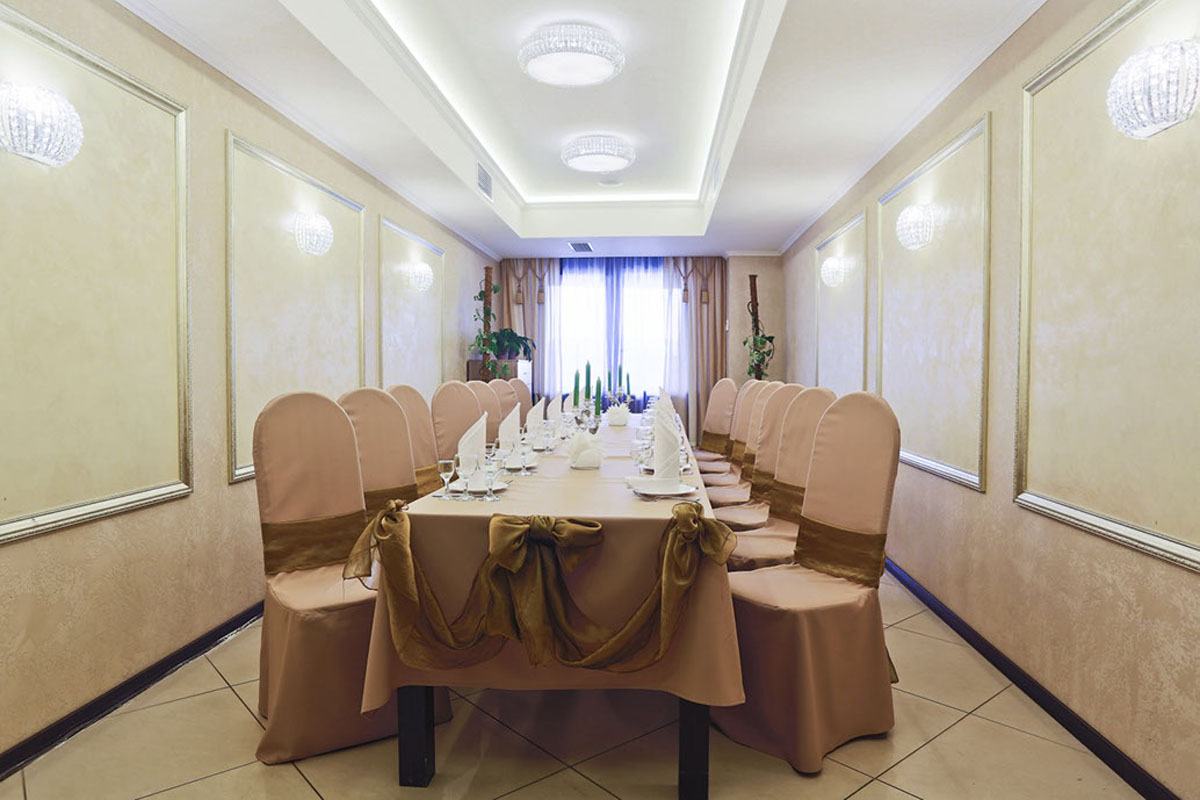 Летний зал — Ресторан Наш