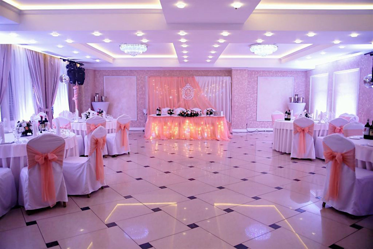 Зал Панорама — Ресторан Наш