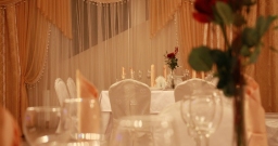 Средний банкетный зал — интерьер зала