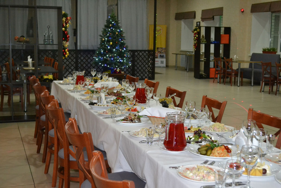 Основной зал — Сто ложек