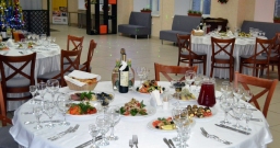 Основной зал — интерьер зала