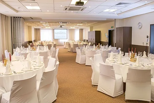 Зал Родонит — Банкетный зал Novotel Yekaterinburg Centre, Екатеринбург