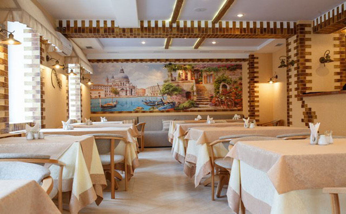 Основной зал — Кафе Дворик