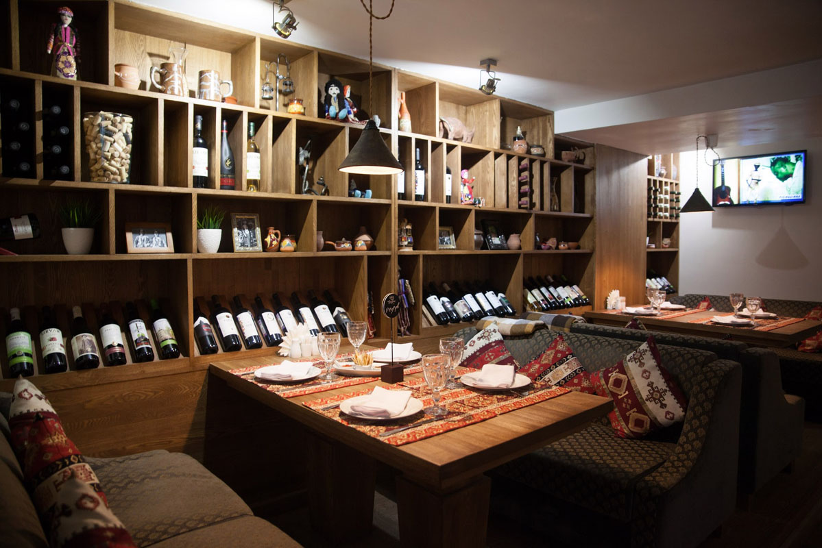 Основной зал — Ресторан Кинза и Базилик