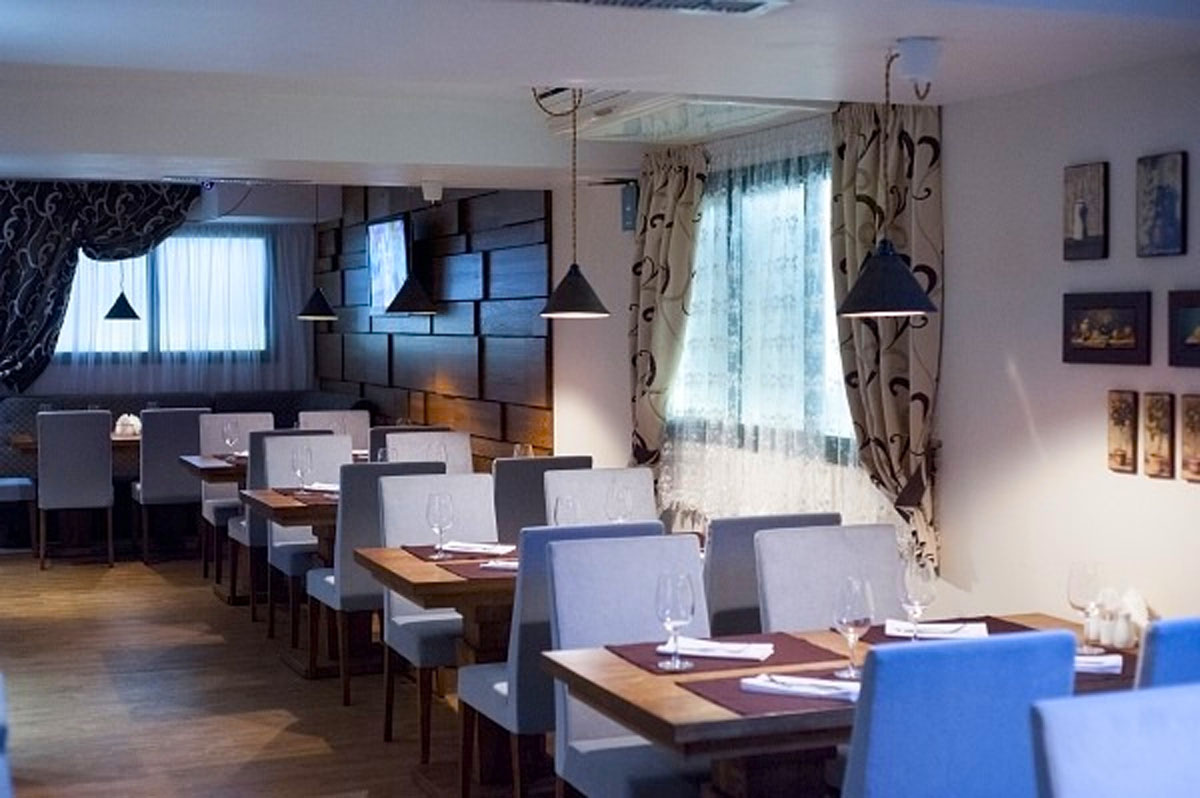 Основной зал — Ресторан Кинза и Базилик