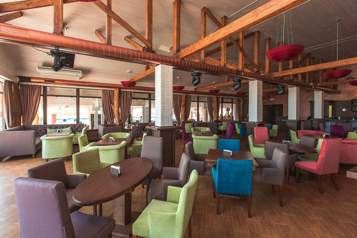 Основной зал — The Voda