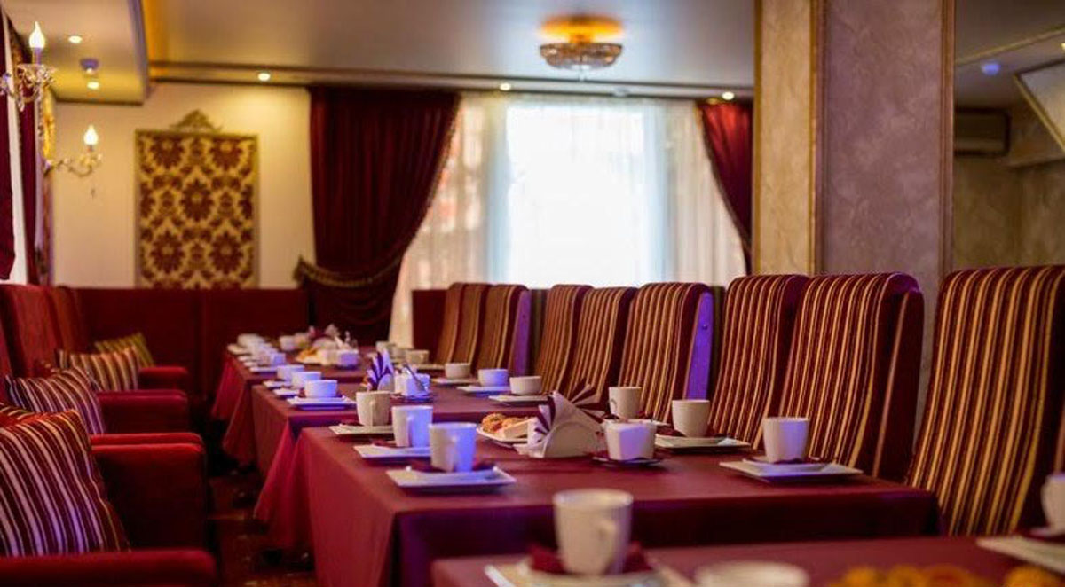 Основной зал — StatuS