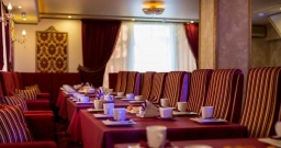 Основной зал — интерьер зала