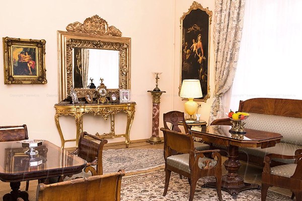 Розовая гостиная — подробнее о зале