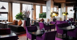 Основной зал