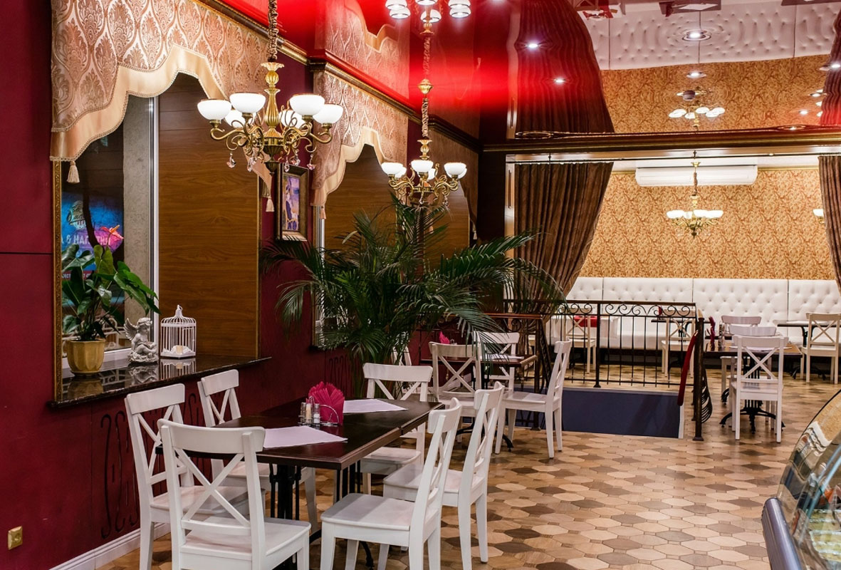 Основной зал — Ресторан на Дворянской