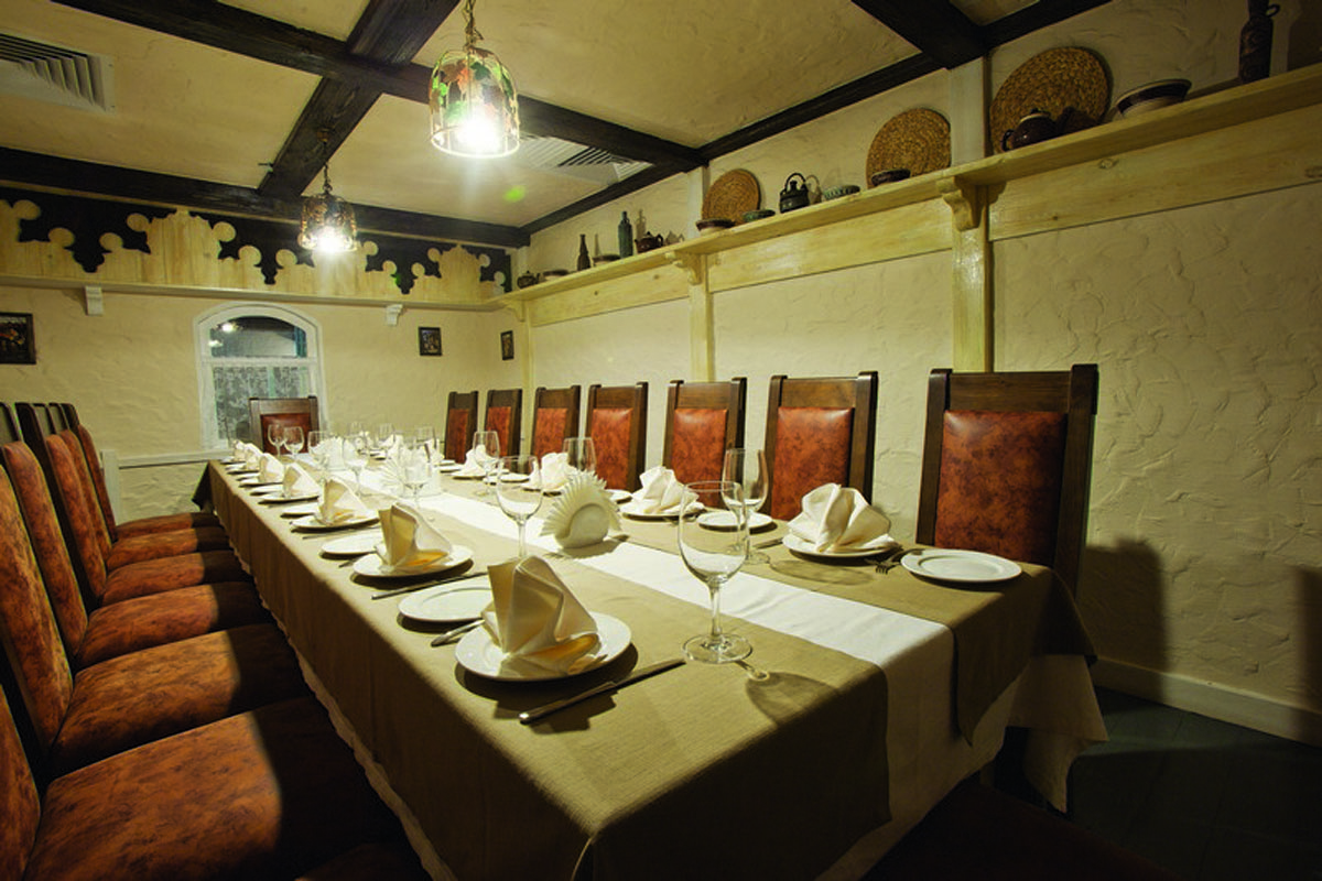 Зал на 16 человек — Ресторан Хаш