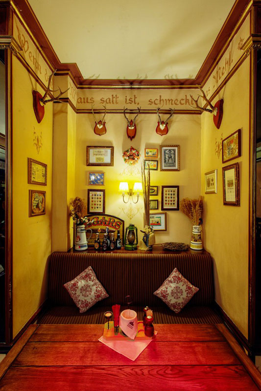 Малый зал — Ресторан RatsKeller