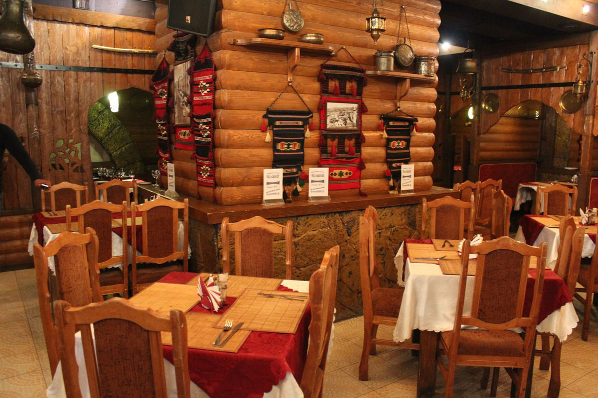 Основной зал — Дамаск