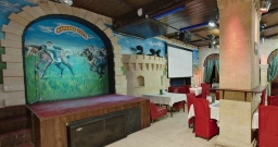 Основной зал