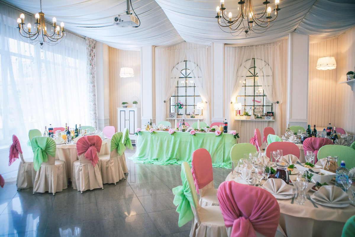 Основной зал — Банкетный зал Хоми Роуз на Дунайском