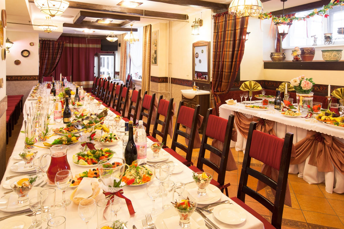 Основной зал — Олива