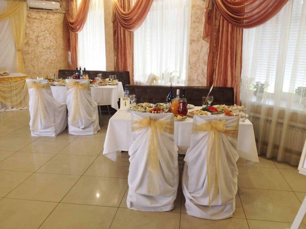 Банкетный зал — Кафе Династия