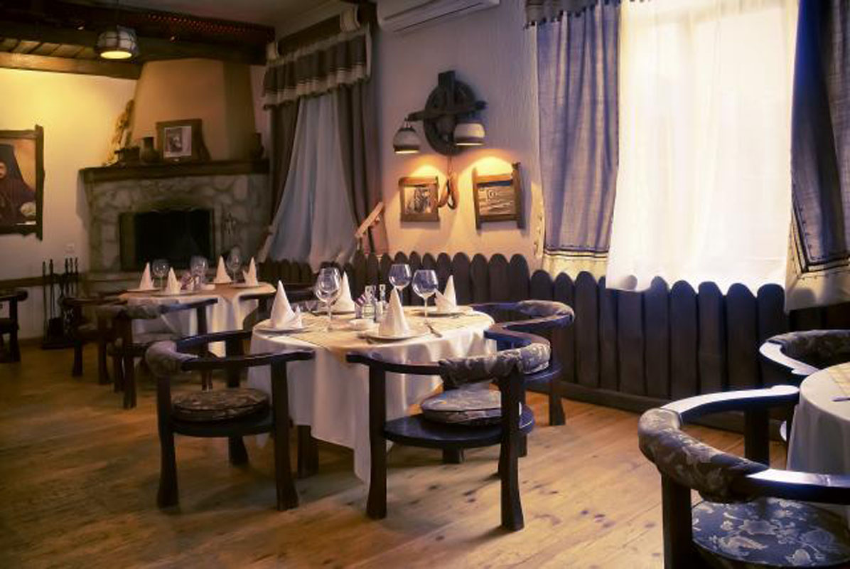 Зал на 30 человек — Ресторан Югославия