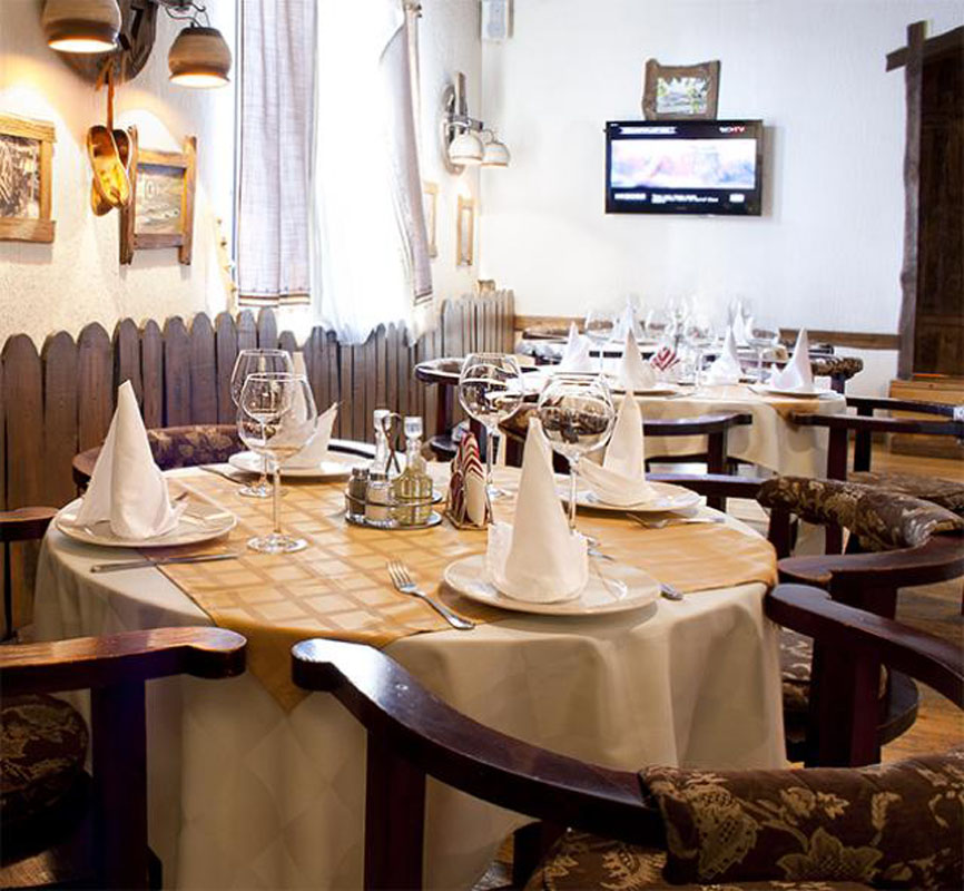 Зал на 30 человек — Ресторан Югославия