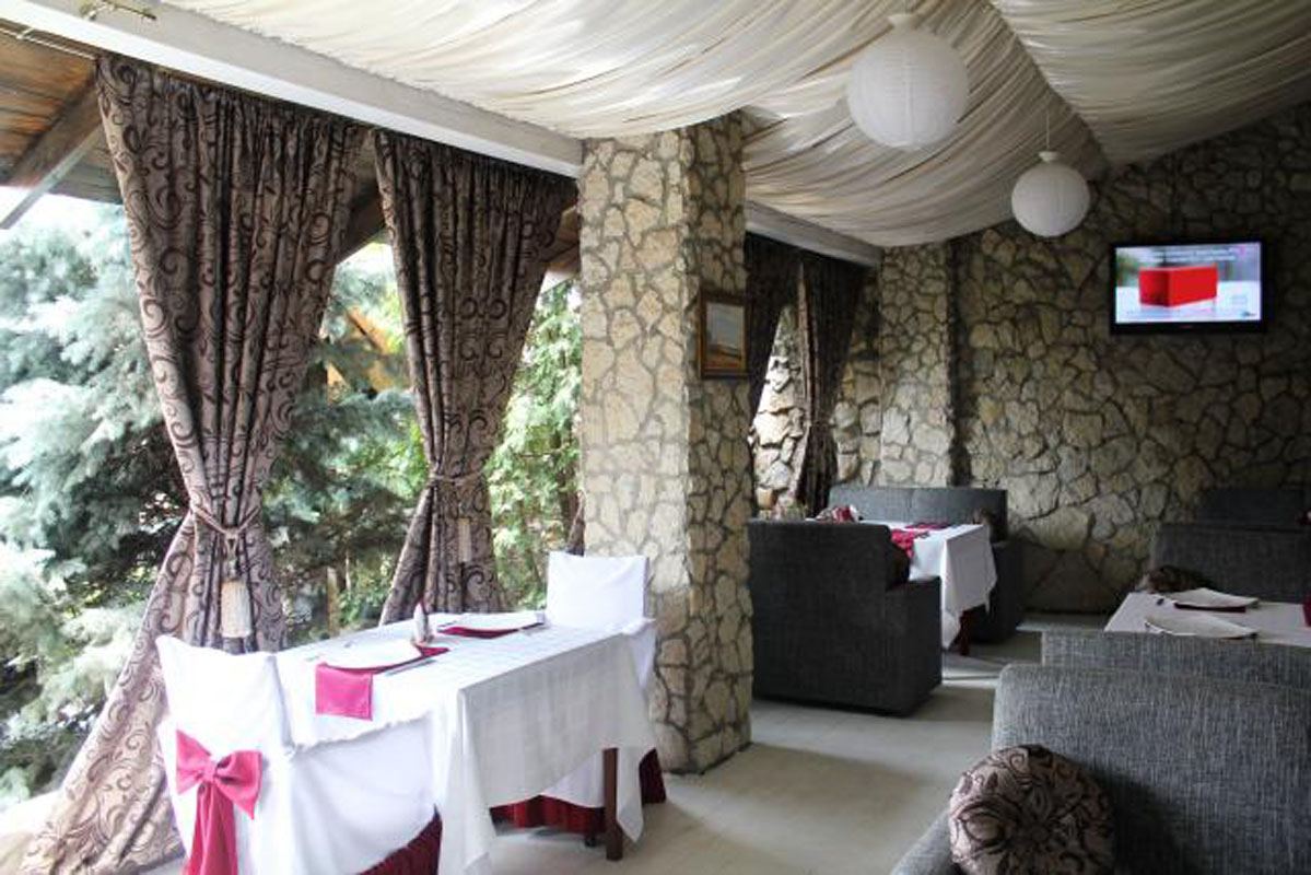 Веранда — Ресторан Югославия