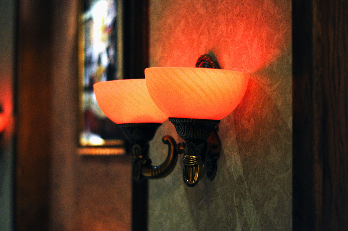 Основной зал — Кафе Миндаль