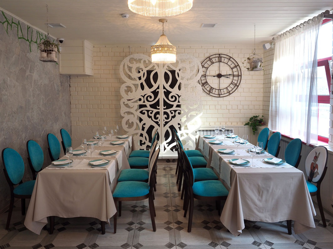 Колониальный зал — Ресторан Шерлок