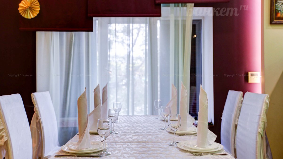 Основной зал — Ресторан Виноградник