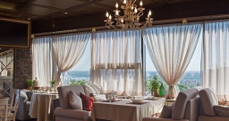 Основной зал