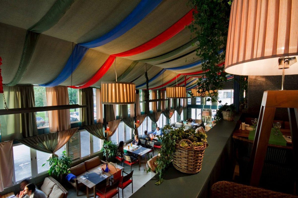 Зал ресторана — банкетный зал Ресторан Винегрет на Морской набережной, фото