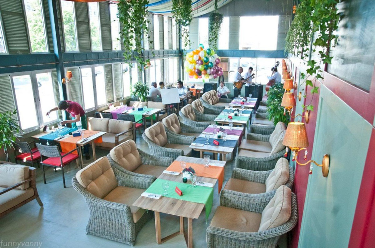 Зал ресторана — фото 10