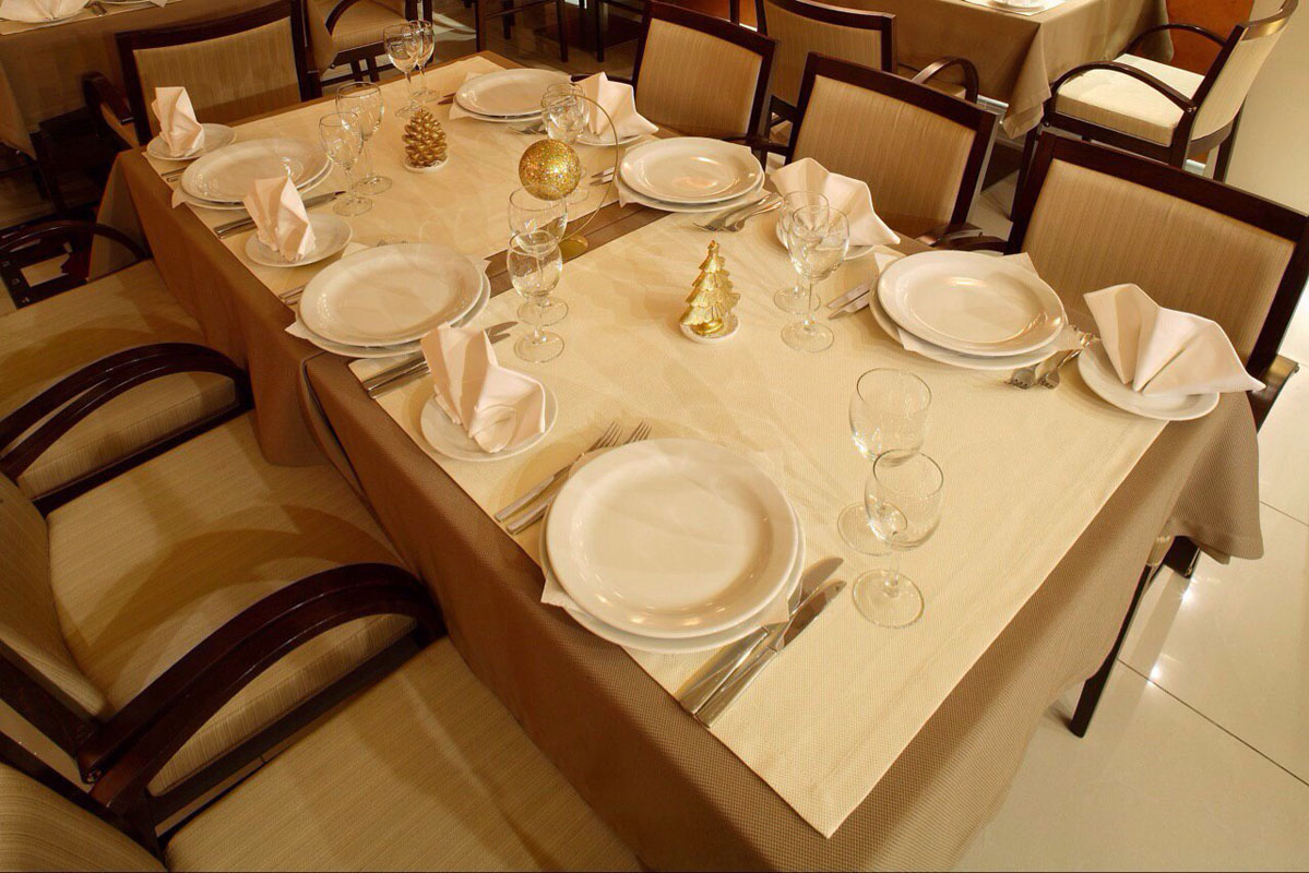 Основной зал — Senator